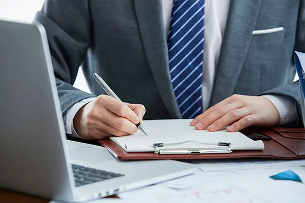 旅游文案happying斜体