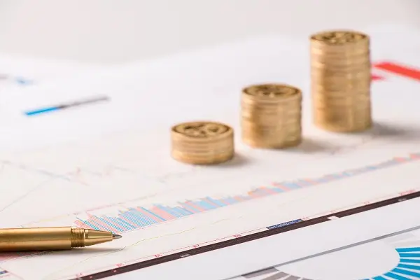 旅游旺季独自旅游的文案