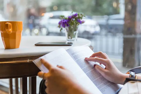 结伴旅游的姐妹旅游文案