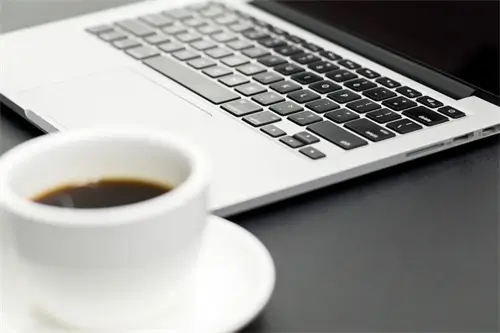 集美旅游的沙雕文案英文