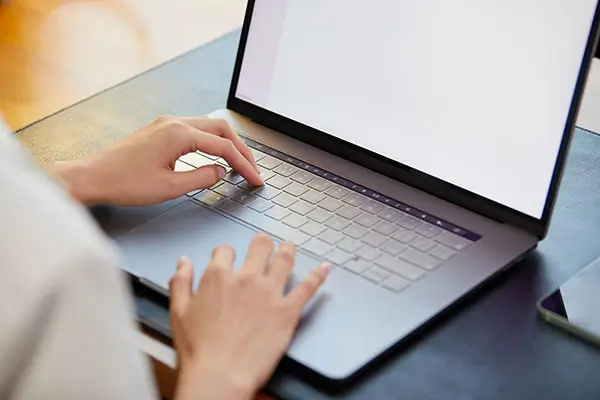 旅游文案旅游晒黑怎么写